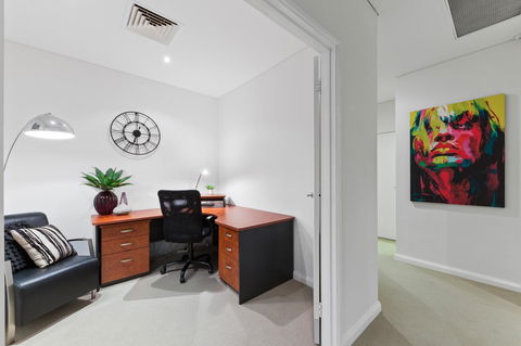 The Executive Penthouse - Accommodation Georgetown 17