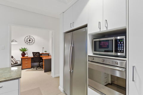 The Executive Penthouse - Accommodation Georgetown 15