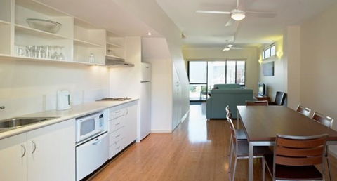 Footprints Preston Beach - Accommodation Georgetown 22
