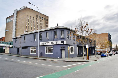 The Hive Hostel - Traveler Friendly, Passport Only - Accommodation Georgetown 38