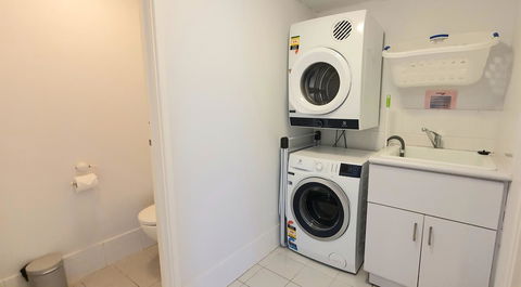 Sandcastles Beachfront Luxury Retreat Apartment - Accommodation Georgetown 21