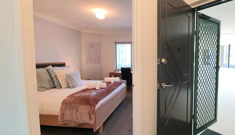 Sandcastles Beachfront Luxury Retreat Apartment - Accommodation Georgetown 22