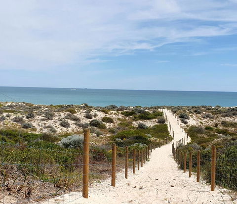 Sandcastles Beachfront Luxury Retreat Apartment - Accommodation Georgetown 26