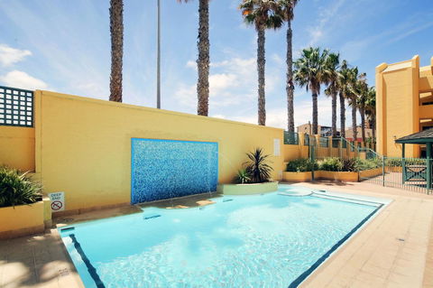 Sandcastles Beachfront Luxury Retreat Apartment - Accommodation Georgetown 17