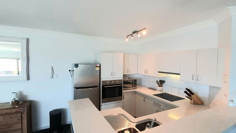 Sandcastles Beachfront Luxury Retreat Apartment - Accommodation Georgetown 14