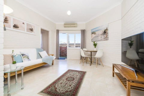 Light Bright, Quality River Views! Free Parking - Accommodation Georgetown 19