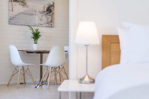 Light Bright, Quality River Views! Free Parking - Accommodation Georgetown 22