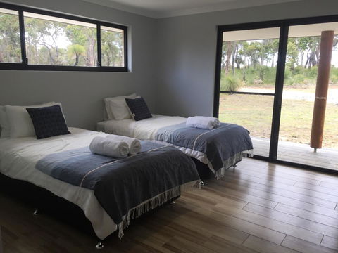 Eagle Bay House - Accommodation Georgetown 2