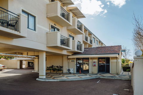 Canning Bridge Auto Lodge - Accommodation Georgetown 8