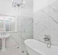 Heart of Claremont Gem - Free WiFi - Accommodation Georgetown
