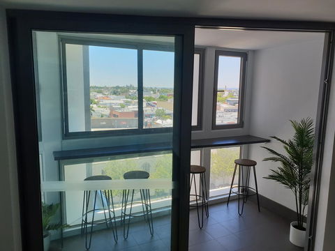 Modern Northbridge Apartment - Accommodation Georgetown 2