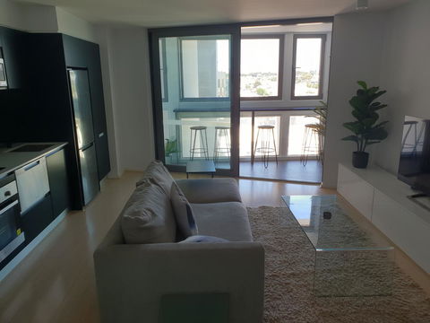 Modern Northbridge Apartment - Accommodation Georgetown 3