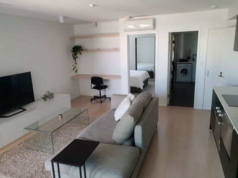 Modern Northbridge Apartment - Accommodation Georgetown 11