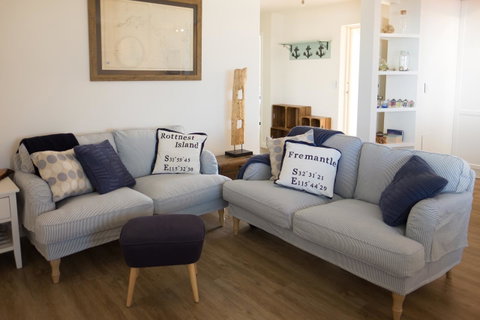 Cottesloe Blue Apartment - Executive Escapes - Accommodation Georgetown 7