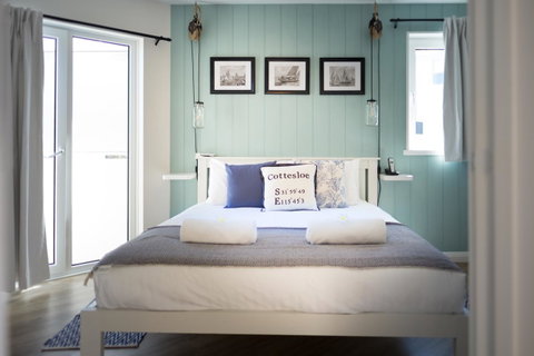 Cottesloe Blue Apartment - Executive Escapes - Accommodation Georgetown 2