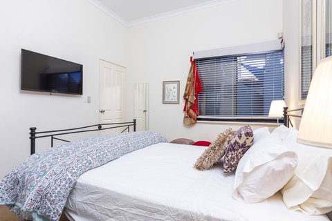Como Executive Apartment - Accommodation Georgetown 7