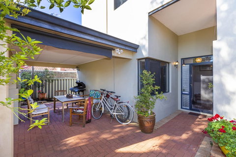 Como Executive Apartment - Accommodation Georgetown 2