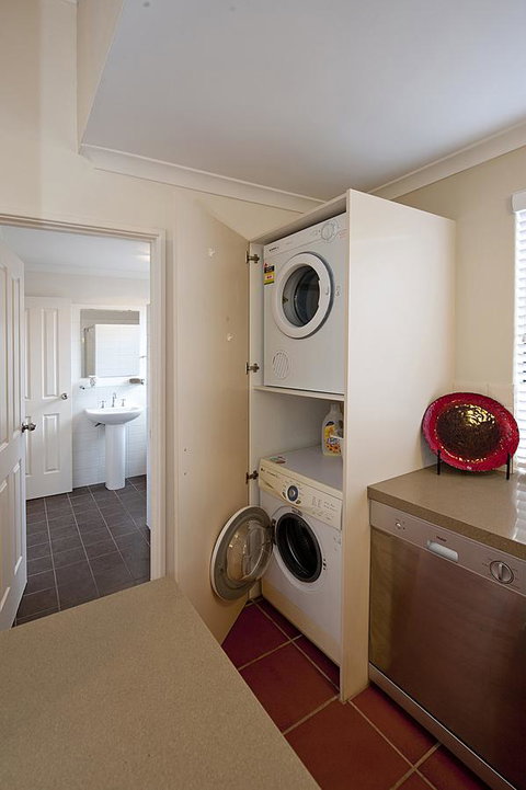 Como Executive Apartment - Accommodation Georgetown 14