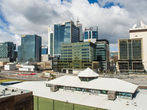 James On The Park - Executive Escapes - Accommodation Georgetown 18