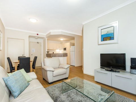 James On The Park - Executive Escapes - Accommodation Georgetown 10