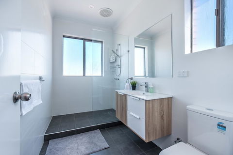Lotus Perth Retreat - Accommodation Georgetown 10