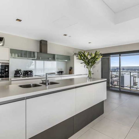 Astra Apartments Perth CBD - Accommodation Georgetown 2