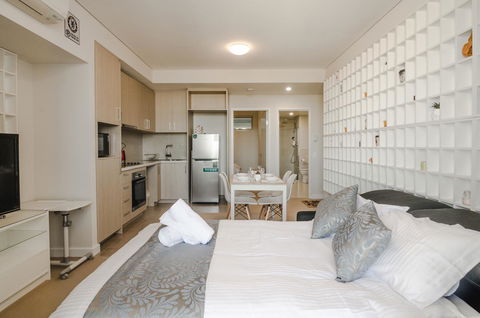 Boutique Carousel Apartment - Accommodation Georgetown 9