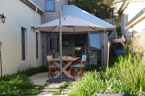 Rowley House - Accommodation Georgetown 7