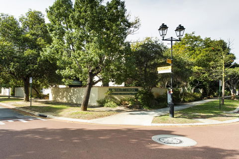 Rosalie 46 - Accommodation Georgetown 12