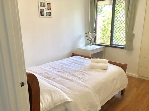 Charming Quiet Lodge-2 Minutes Walk To Shopping Complex - Accommodation Georgetown 18