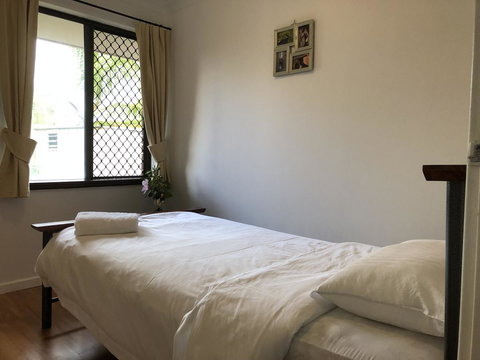 Charming Quiet Lodge-2 Minutes Walk To Shopping Complex - Accommodation Georgetown 17