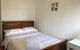 Charming Quiet Lodge-2 Minutes Walk To Shopping Complex - thumb 19