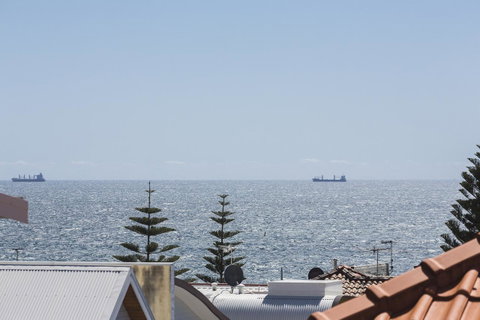Cottesloe Marine Apartment - Executive Escapes - Accommodation Georgetown 16