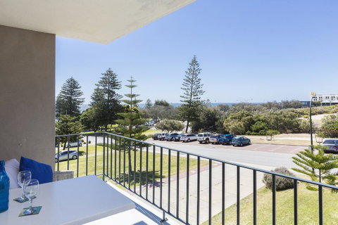 Cottesloe Marine Apartment - Executive Escapes - Accommodation Georgetown 6