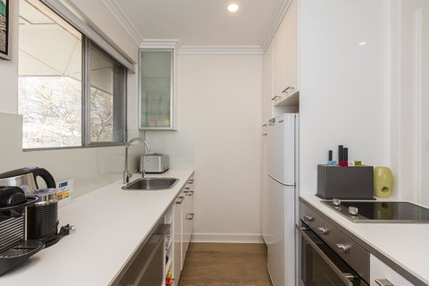 Cottesloe Beach Pines Apartment - Accommodation Georgetown 2