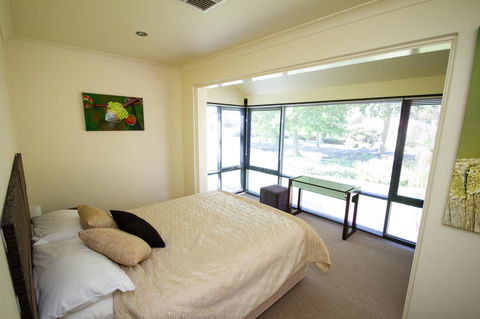 Serendipity - In Town - Margaret River - Accommodation Georgetown 4