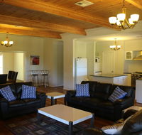 Burton Farmhouse - Accommodation Georgetown