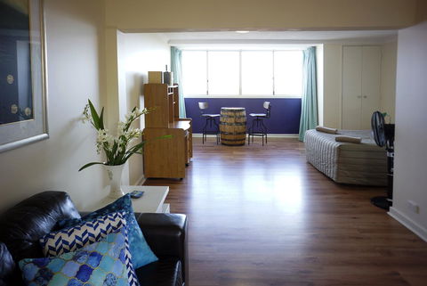 Studio 302 With Ocean Views - Accommodation Georgetown 15