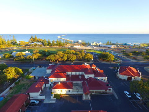 Esplanade Hotel Busselton - Accommodation Georgetown 0
