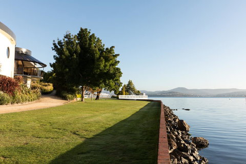 Wrest Point - Accommodation Georgetown 1