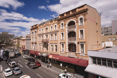 Hadley\'s Orient Hotel - Accommodation Georgetown 0