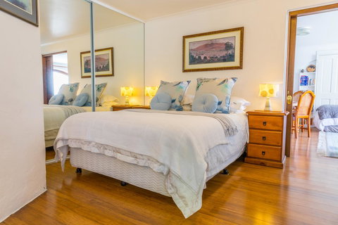Million Dollar Views - Accommodation Georgetown 25