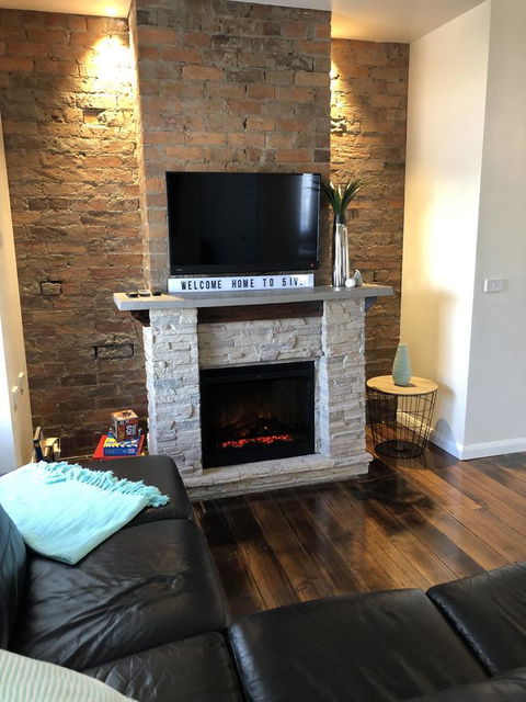 Apartment 5ive - Accommodation Georgetown 2