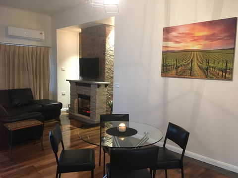 Apartment 5ive - Accommodation Georgetown 15
