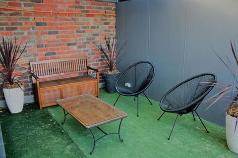 Apartment 5ive - Accommodation Georgetown 8