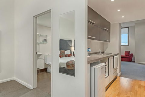 Mantra One Sandy Bay Road - Accommodation Georgetown 9