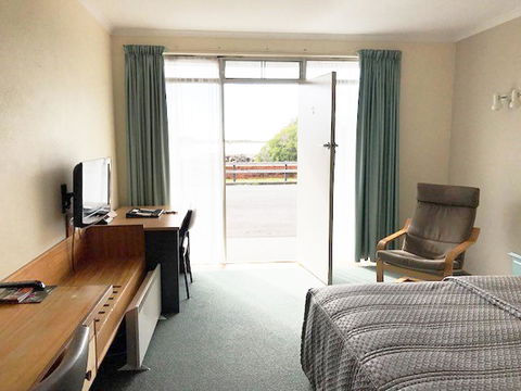 The Waterfront Wynyard - Accommodation Georgetown 38