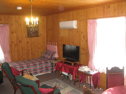 The Grove Cottages - Accommodation Georgetown 14
