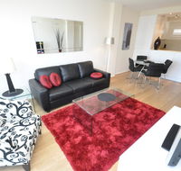 Neutral Bay Self-Contained Modern One-Bedroom Apartment 63BEN - Accommodation Georgetown
