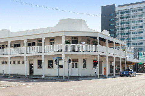 Newmarket Hotel - Accommodation Georgetown 2